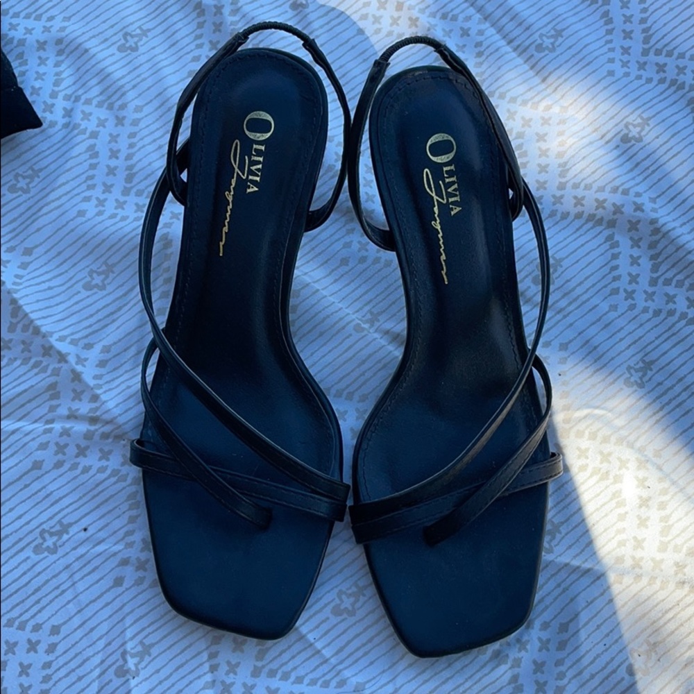 Miss Lola Mid Heel
